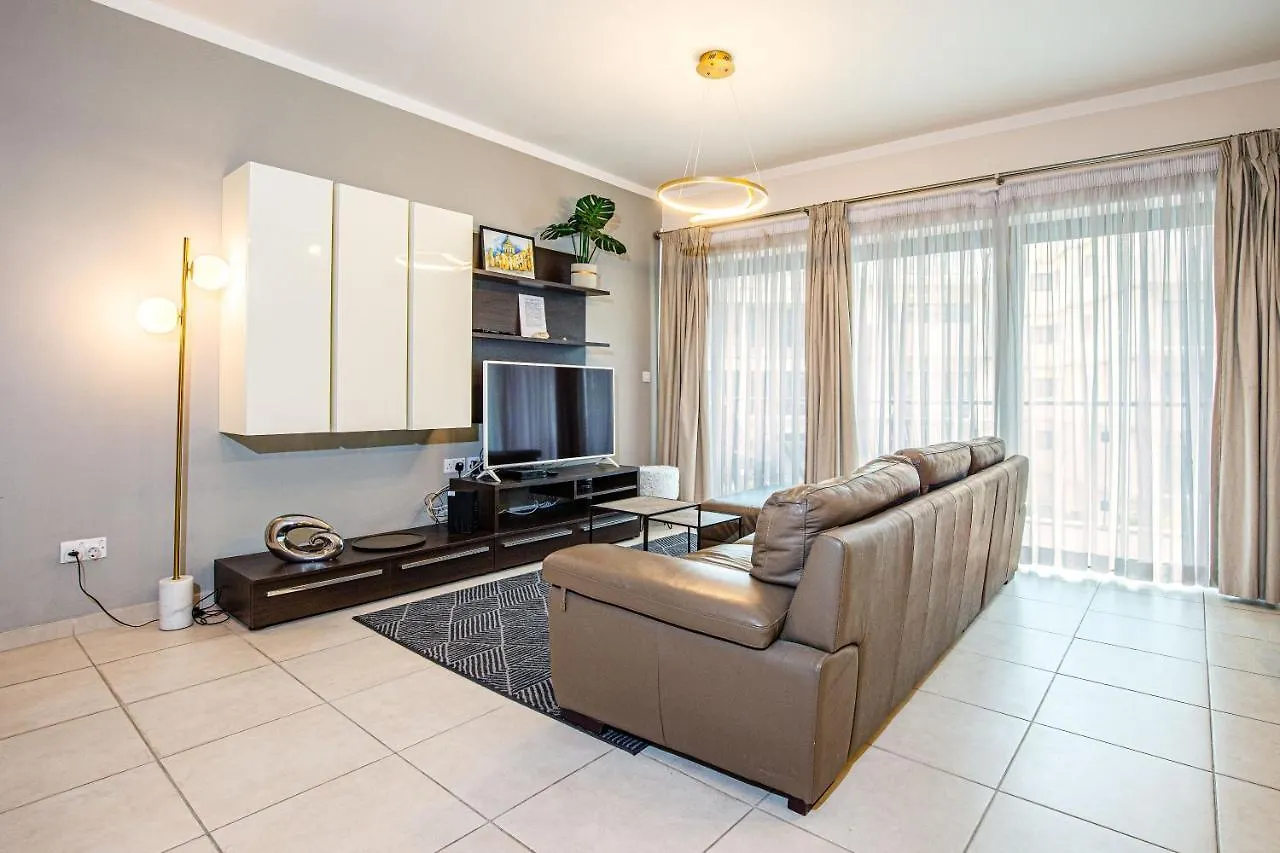 Cozy, Modern Studio Apartment In The Heart Of St Julians Saint Julian's