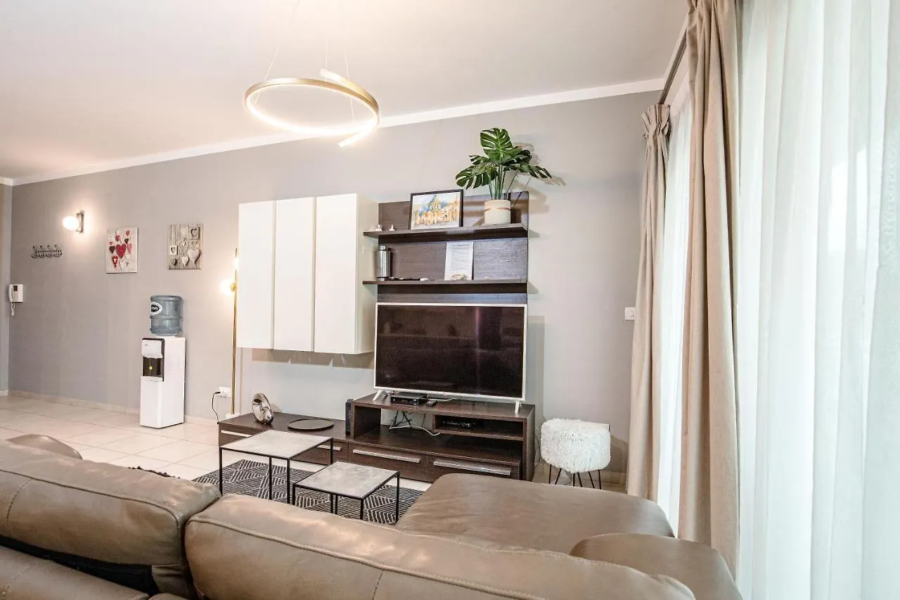 Cozy, Modern Studio Apartment In The Heart Of St Julians Saint Julian's